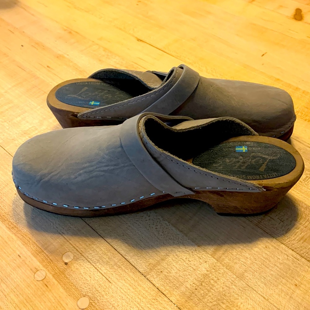 Lotta clogs
